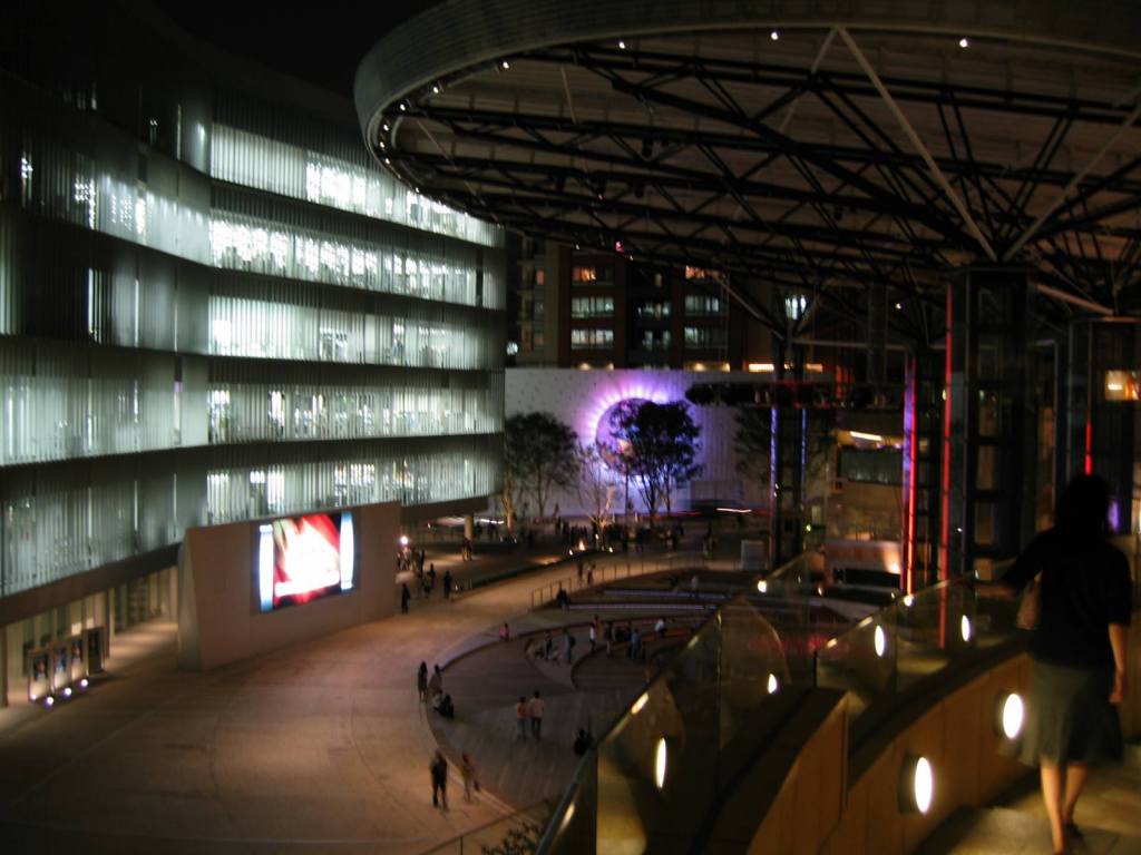 gal/Tokyo/Roppongi/102_0229.jpg